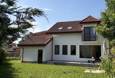 Casă cu 4 camere cu Teren 400 Mp în Central - 3