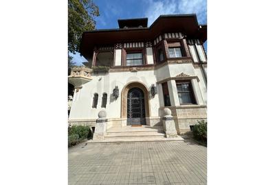 Casă individuală cu 12 camere cu Canalizare în Aviatorilor - 43