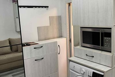 De vanzare Garsoniera 1 Mai, Ion Mihalache, Calea Grivitei, sector 1 - 3