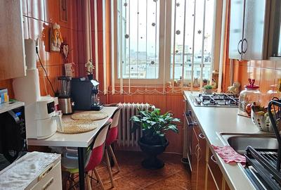 Apartament 3 camere situat pe Mihai Bravu- zona Dimitrov - 7