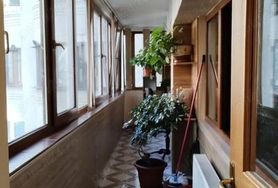 Apartament cu 3 camere decomandat în Decebal - 3