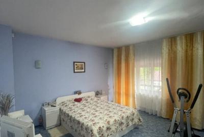 Duplex de vanzare, cu 8 camere, 300 mp, zona centrala Duplex de vanzare, cu 8 camere, 300 mp, zona centrala - 13