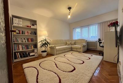 Apartament cu 3 camere decomandat, mobilat în Independenței - 1
