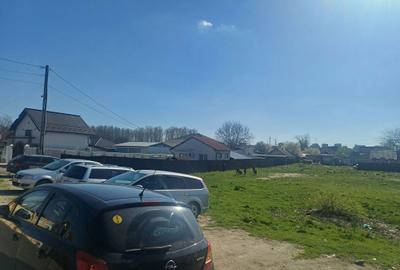 Spațiu comercial, în Zăvoi - 1