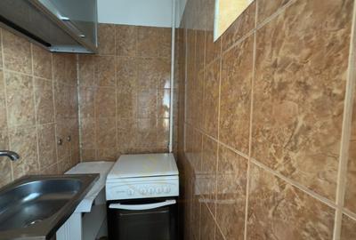 De Inchiriat Garsoniera Gavana etaj 3-Zona Jam-Pitesti! - 4