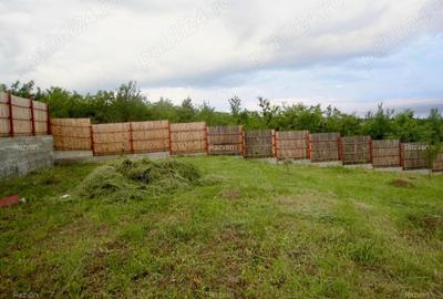 Casă cu 6 camere cu Teren 1510 Mp în Găgeni - 2