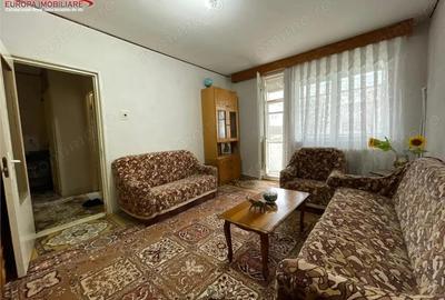Apartament cu 2 camere decomandat în 23 August - 5