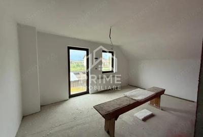 Casă cu 4 camere cu Teren 357 Mp în Central