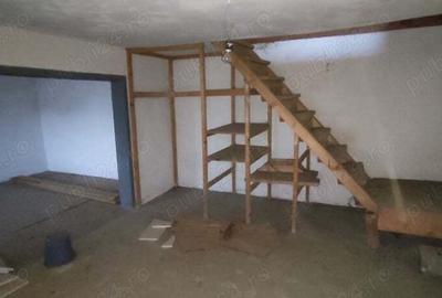 Casă cu 6 camere cu Teren 1000 Mp în Tătaru - 7