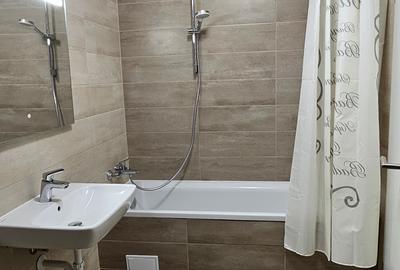 Garsoniera de inchiriat zona Tractorul bloc nou Garsoniera de inchiriat zona Tractorul bloc nou - 4