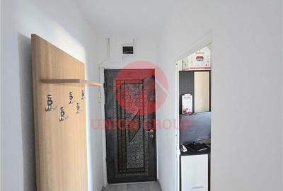 Apartament cu 3 camere decomandat, mobilat în Inel II