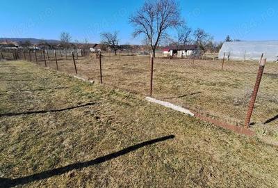 Spațiu comercial, în Lăzărești (Schitu Golești) - 2