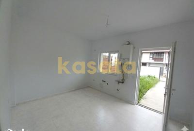 Casă cu 3 camere cu Canalizare în Central - 11