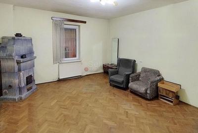 Casă cu 2 camere cu Teren 150 Mp în Brașovul Vechi