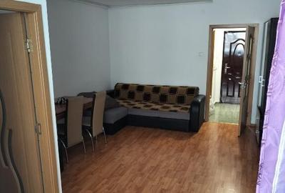 Garsoniera decomandat - zona Noua - 2