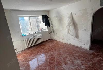 Apartament cu 2 camere semidecomandat în Sud - 1