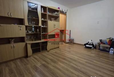 Apartament cu 3 camere semidecomandat, mobilat în Pelican - 9