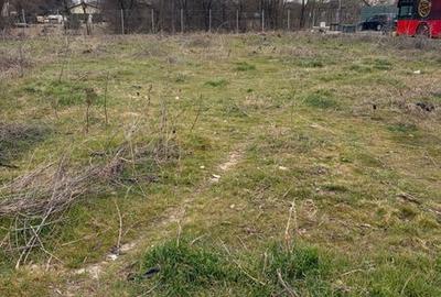 Teren de 1700 mp, în Blejoi - 2