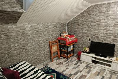 Apartament cu 3 camere decomandat în Câmpina