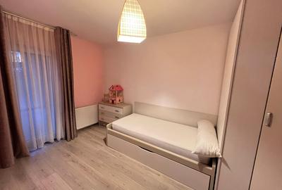 Apartament cu 3 camere semidecomandat, mobilat în Florești - 6