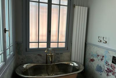 Casă individuală cu 6 camere cu Canalizare în P-ța Victoriei - 14