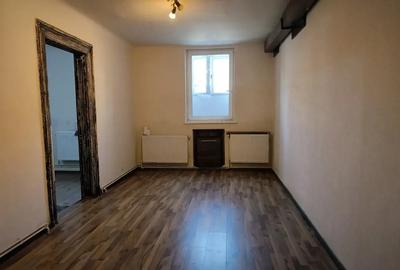 Apartament pretabil diferite activita?i - zona centrala, - 3