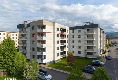 Apartament cu 3 camere decomandat în Tractorul - 20
