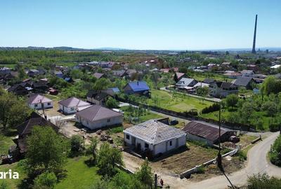 Casă cu 4 camere cu Teren 500 Mp în Central - 2