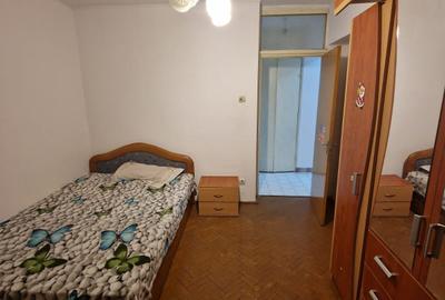 Se vinde apartament decomandat doua camere pret 85000 euro negociabil - 8