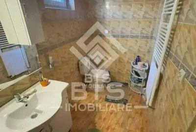 Casa cu 600 mp teren // str. Jupiter - 12