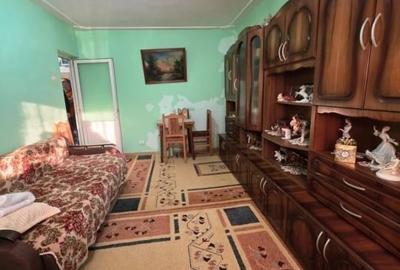 Apartament cu 3 camere decomandat în Tătărași - 2