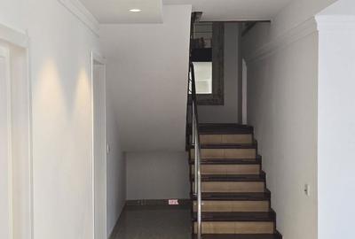 Apartament cu 4 camere decomandat în Central - 5