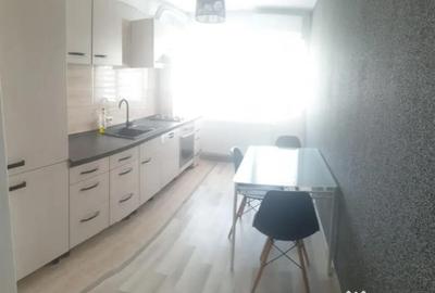 Apartament cu 4 camere decomandat în 1 Mai - 9