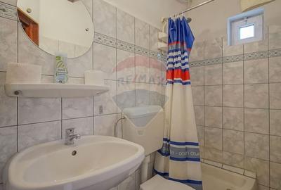 Vila cu potential turistic in Predeal privelisti si liniste montana - 34