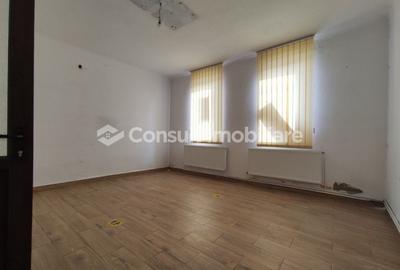 Casa cu 4 camere | 80 mp | Zona strazii Bucuresti - 4