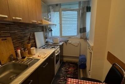 Alexandru - Zimbru - 2 camere decomandat - mobilat - etaj intermediar - 5