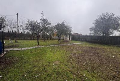 Vanzare teren 400 mp, doua deschideri in Mogosoaia. - 2