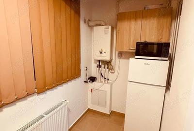 Inchiriez garsoniera - 2