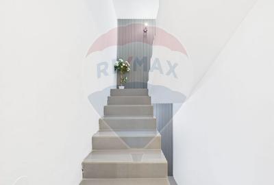 Casă cu 5 camere cu Teren 300 Mp în Aviației - 19