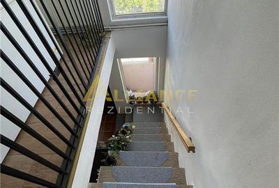 Vila sector 3 str Marului - 12