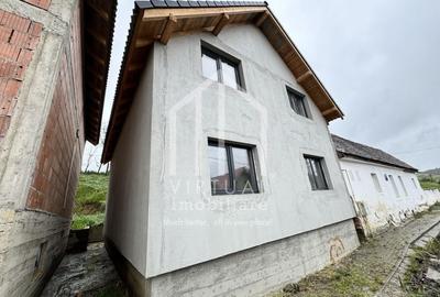 Trei imobile cu teren de 1180mp, 2 casa noi, pivnita,  Sura mare - 17