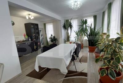 Casa/Spatiu Comercial, 620 mp, pe 3 nivele: demisol, parter, - 22