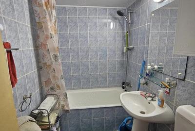 Proprietar , vand apartament 2 camere decomandat zona Cetate Stadion - 3