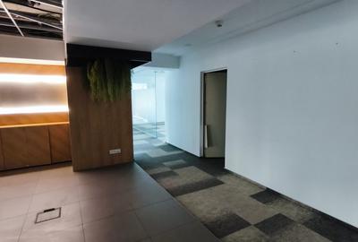 Pod Baneasa - spatiu renovat in cladire de birouri - 7