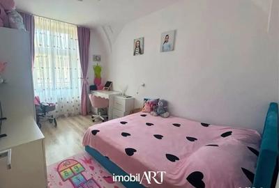 Apartament cu 3 camere decomandat în Central - 4