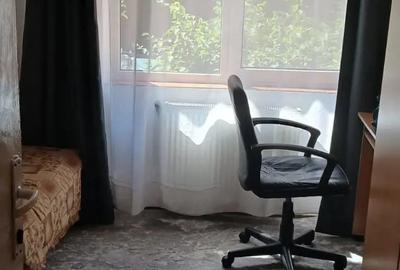 Apartament cu 3 camere semidecomandat în Central - 7