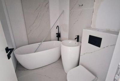 Apartament cu 2 camere decomandat în Lumina