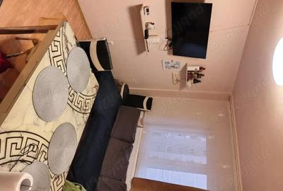 Apartament cu 3 camere semidecomandat în Micro 14 - 1