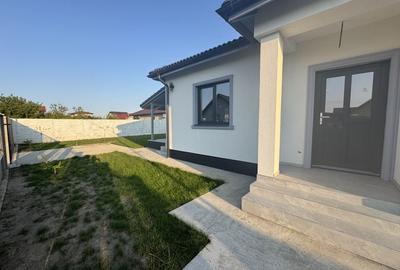 Individuala Utvin Parter,4 Camere,2 Bai,Toate Utilitățile,Teren Generos - 9