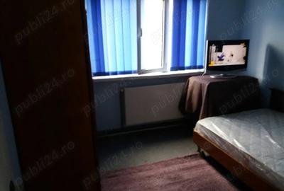 Apartament cu 3 camere decomandat în Central - 1